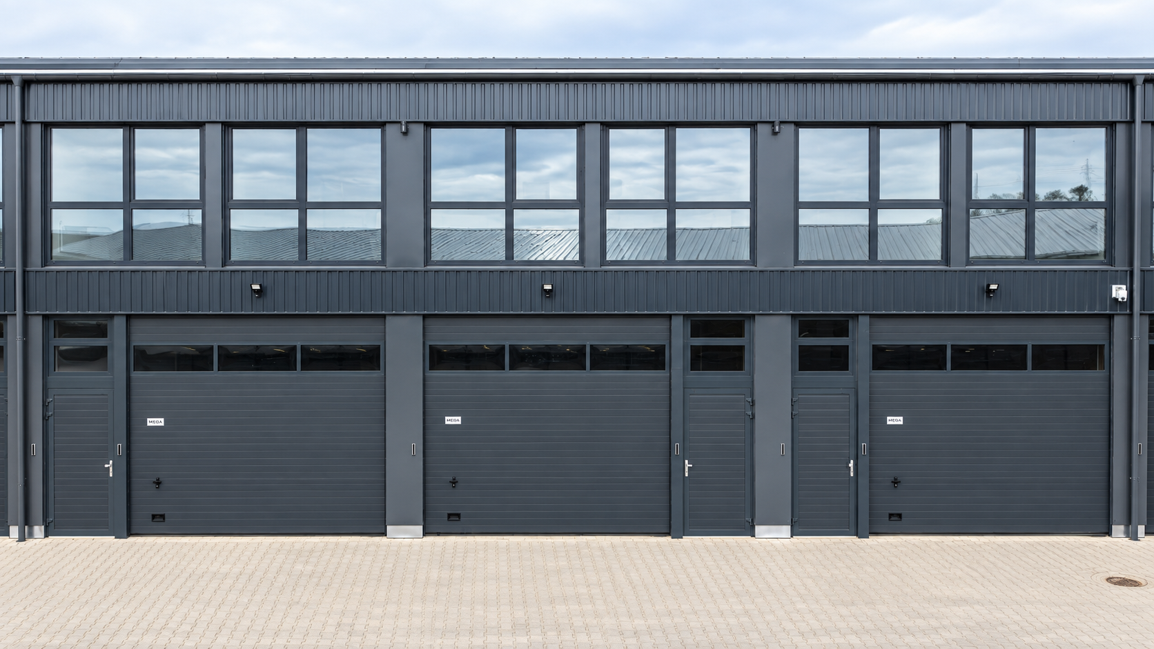 Büro + Lager